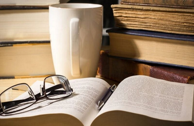 آیا کتابخوانی آدم را بهتر میکند؟