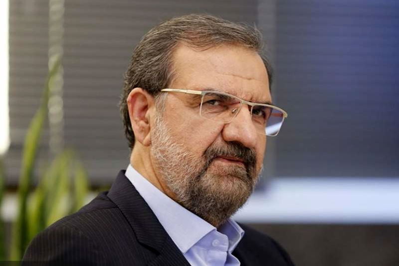 خاطرات هاشمی ۲۱ اسفند سال ۷۹ | نظر محسن رضایی دربارهی ماندن محمد خاتمی