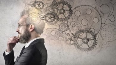 کور اما بینا: تأملی در وجه تراژیکِ زیستِ آکروباتیک وار روشنفکری ایرانی | یوسف شیخی