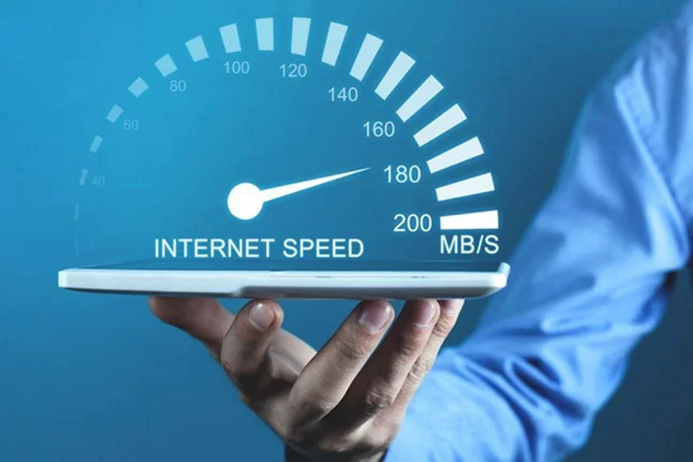 وزیر ارتباطات: سرعت اینترنت تا خرداد ۳۰درصد افزایش مییابد