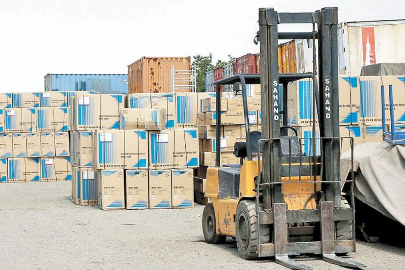 دخانیات و لوازم خانگی بیشترین کالای قاچاق در قم بود