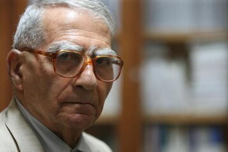 علت علاقهی کریم مجتهدی به داستایوفسکی