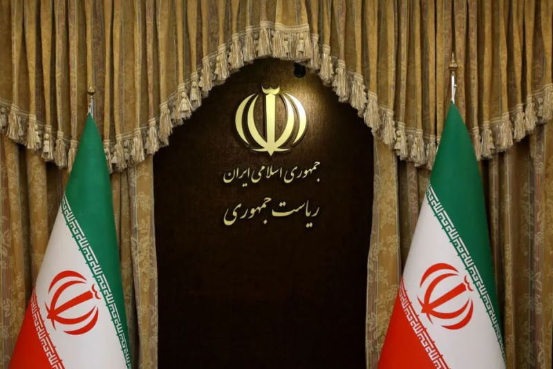 «داوطلبان ریاست جمهوریِ فاقد شرایط ۱۲ گانه را ثبتنام نمیکنیم»