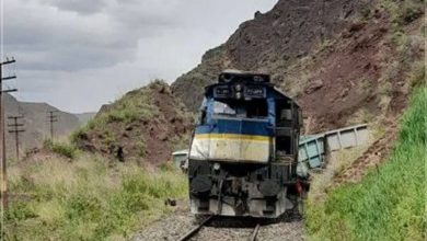 ۹ واگن در حادثه قطار باری خوی از ریل خارج شده است