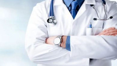 مقام سابق نظام پزشکی: پزشکان ایرانی زیر خط فقر هستند