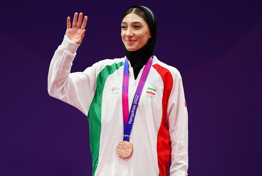 مبینا نعمت زاده