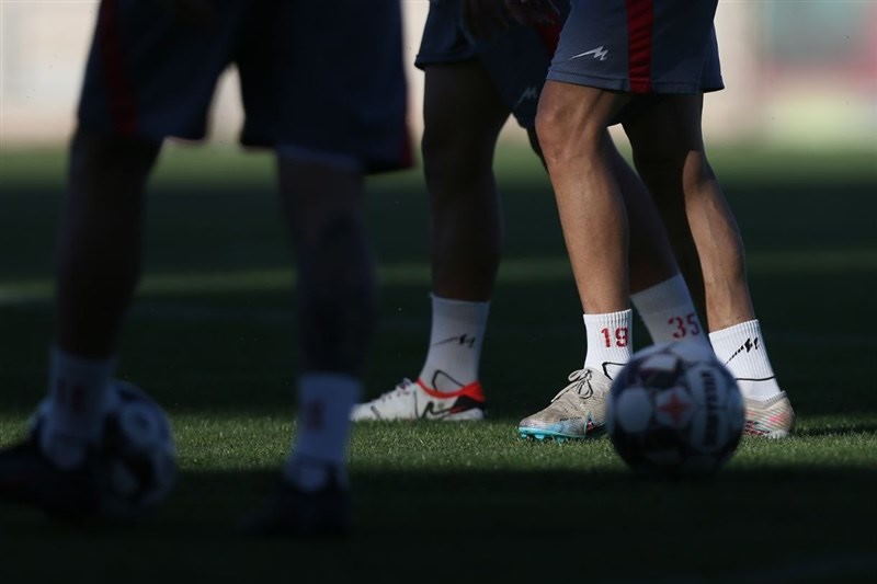 نامه دادستانی برای عدم صدور کارت ۴ بازیکن بخاطر تبلیغات برای کوروش کمپانی