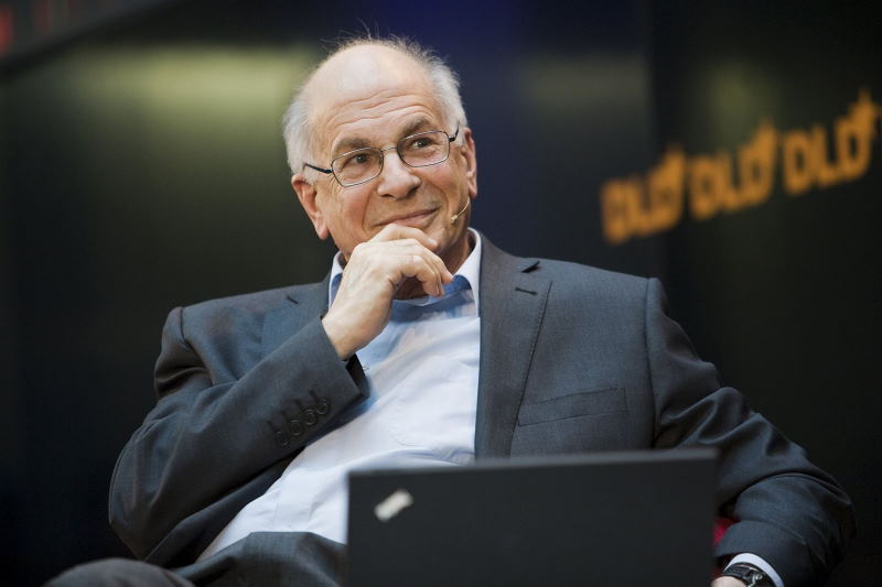 چگونه «مغالطهی نرخ پایه» پایههای ازدواج را سست میکند؟