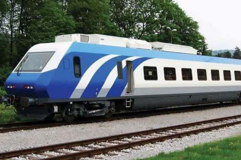 «راهآهن معضل گردشگری یزد است»