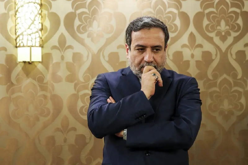 دیپلماسی به زانو در میآید؟ | احمد زیدآبادی