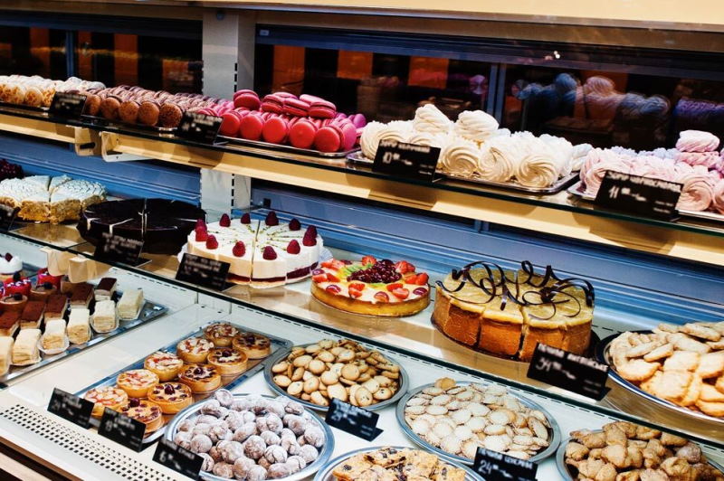 چرا مردم در بوشهر کمتر شیرینی میخرند؟