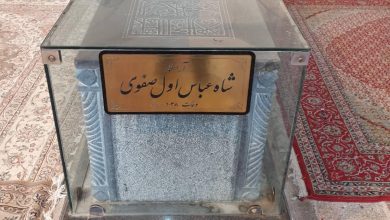 محمد قوچانی: کار برخی منبری‌ها به انکار حافظ و خیام رسیده است!