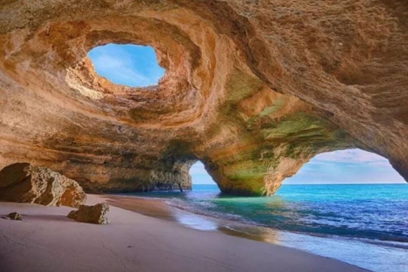 رفتارهای ضد محیطزیستی گردشگران در سواحل بنود بوشهر