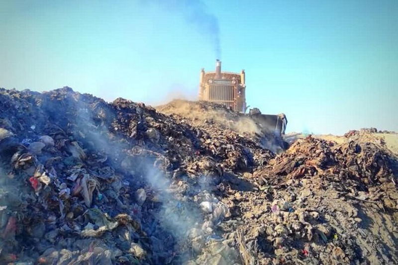 بوی نامطبوع پسماند در ورودی برازجان