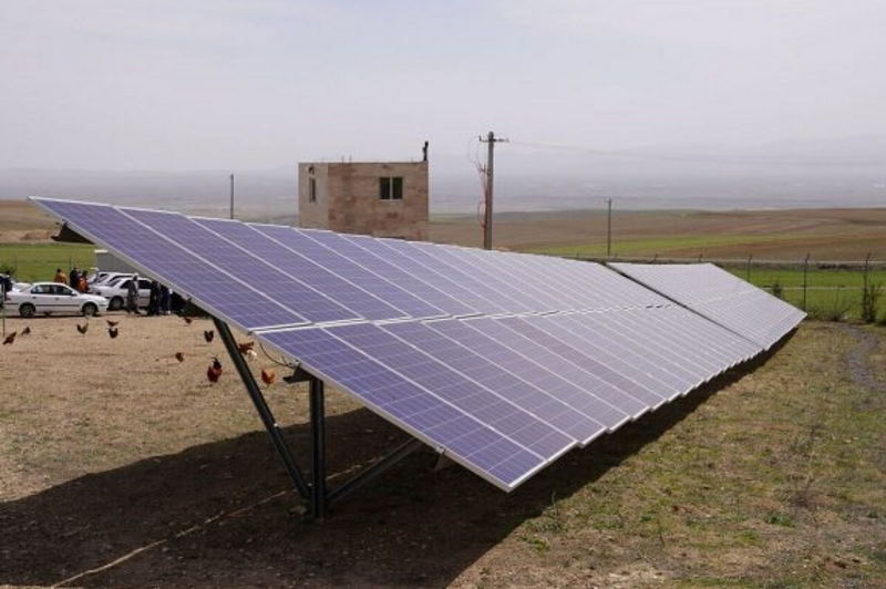 واگذاری ۵۹۳ هکتار از اراضی ملی همدان برای احداث نیروگاه خورشیدی